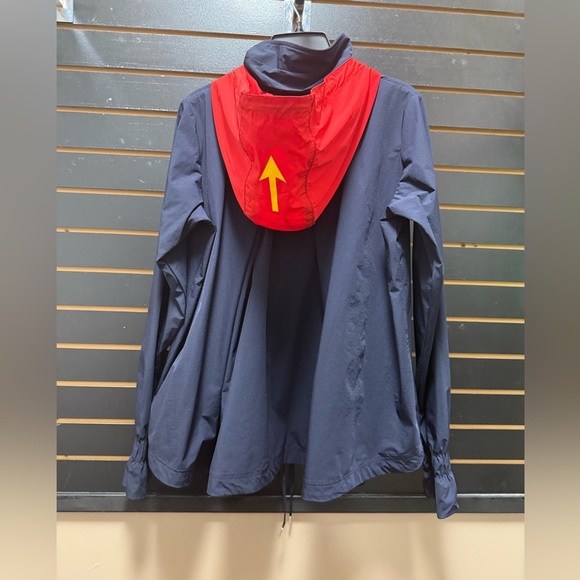 The Upside Navy & Red Hooded Windbreaker Jacket – Women’s M (US 8) - Picture 3 of 4